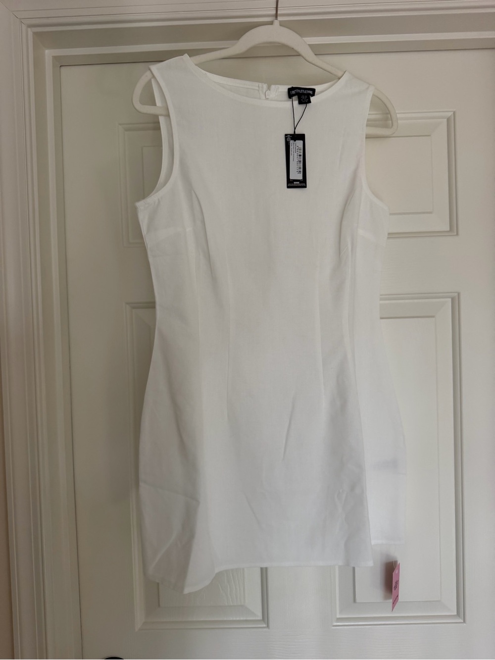 PrettyLittleThing White Sleeveless Mini Sheath Dress